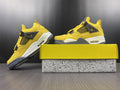 Air Jordan 4 Retro "Lightning"