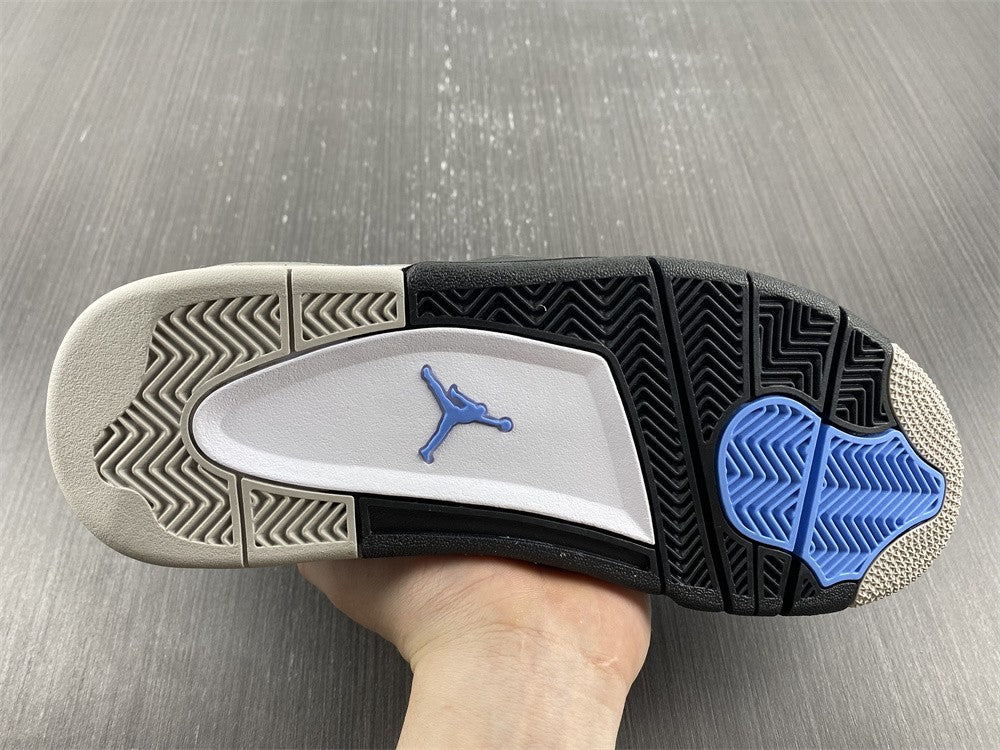 Air Jordan 4 Retro 'University Blue'