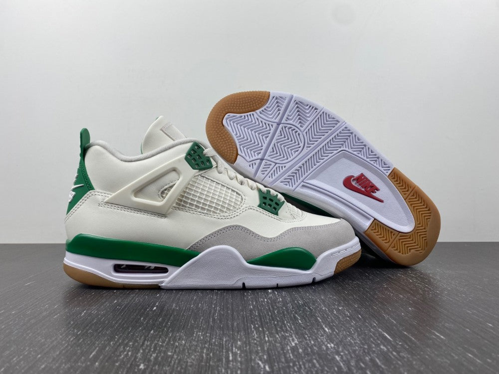 Air Jordan 4 Retro in the "Pine Green"