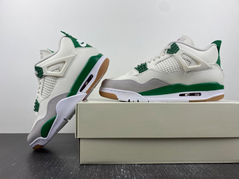 Air Jordan 4 Retro in the "Pine Green"