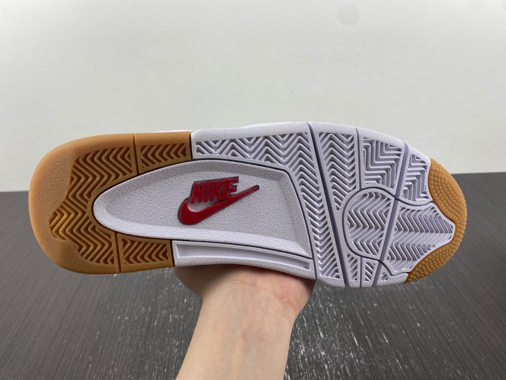 Air Jordan 4 Retro "Orange"