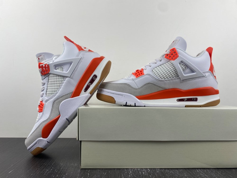 Air Jordan 4 Retro "Orange"