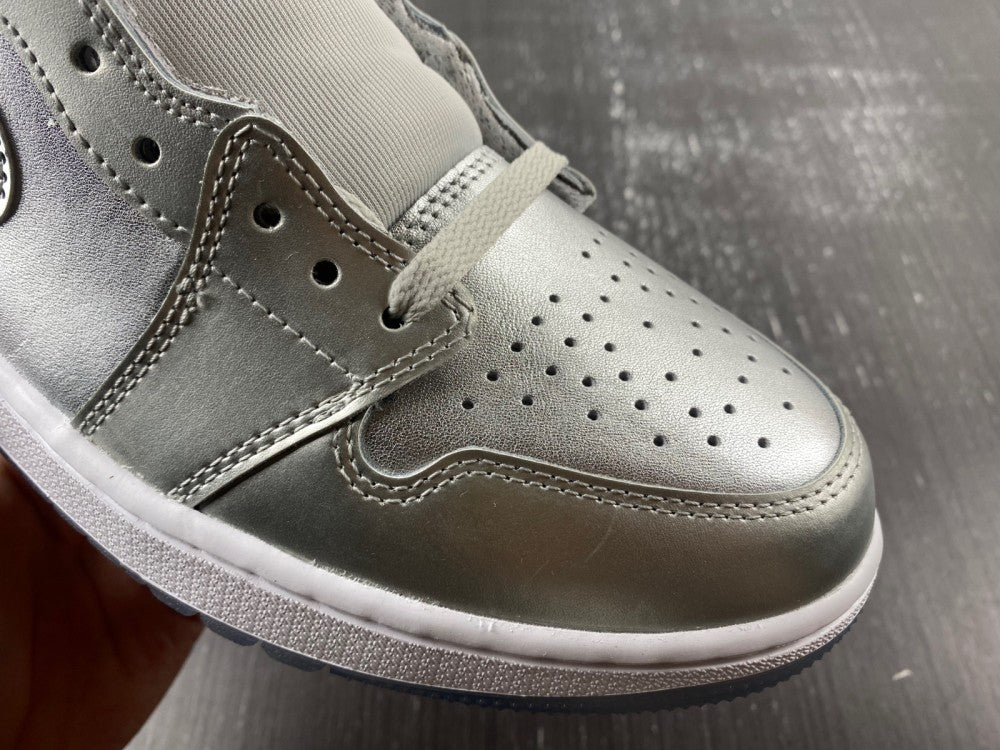 Jordan 1 High OG Metallic Silver