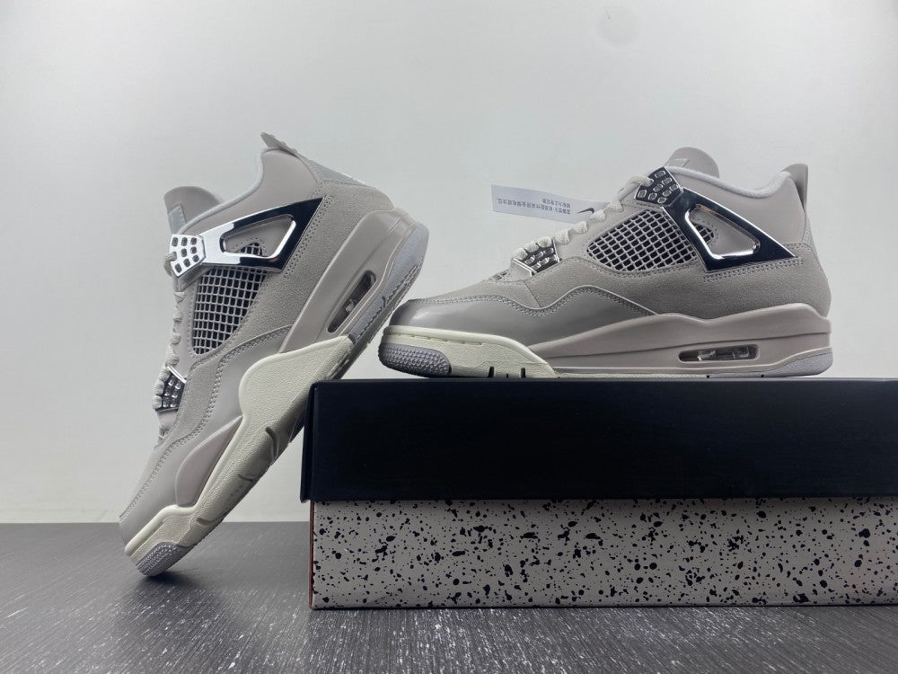 Air Jordan 4 "Frozen Moments"