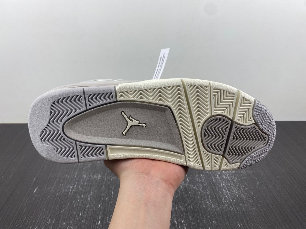 Air Jordan 4 "Frozen Moments"