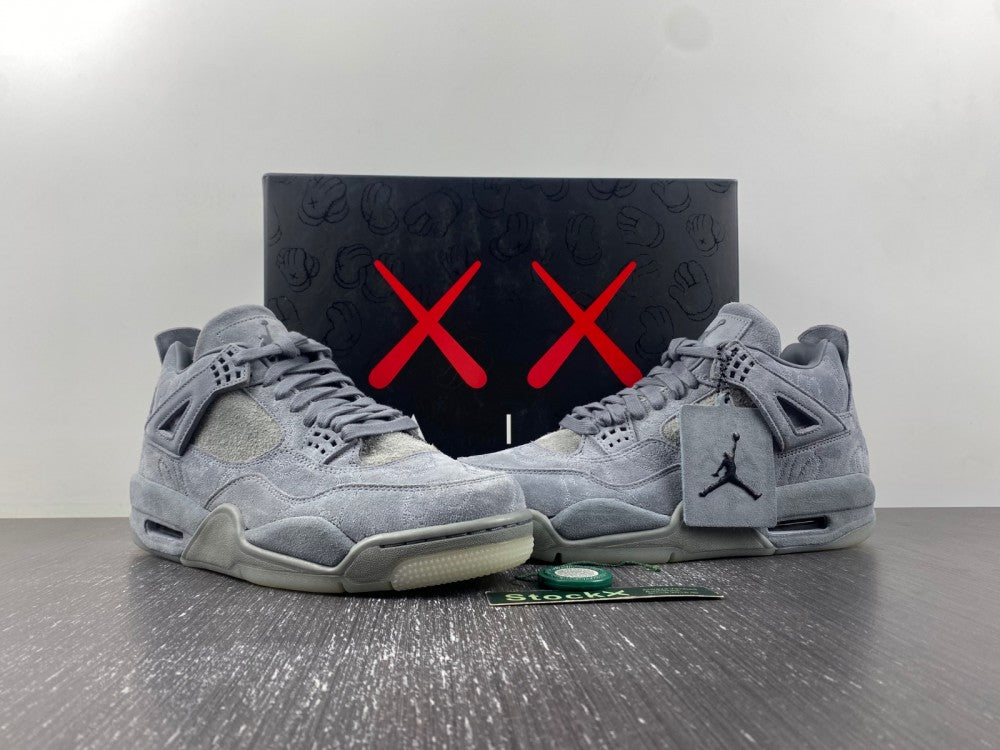Jordan 4 KAWS x Air Jordan 4 "Cool Grey"