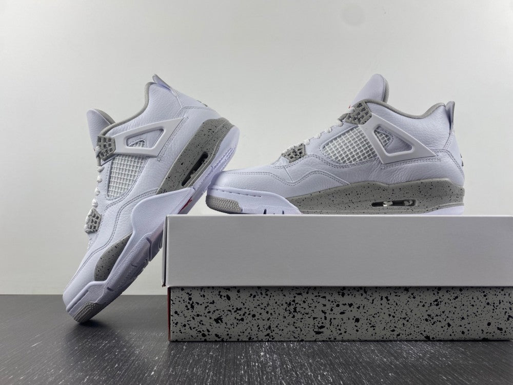 Air Jordan 4 Retro "White Oreo"