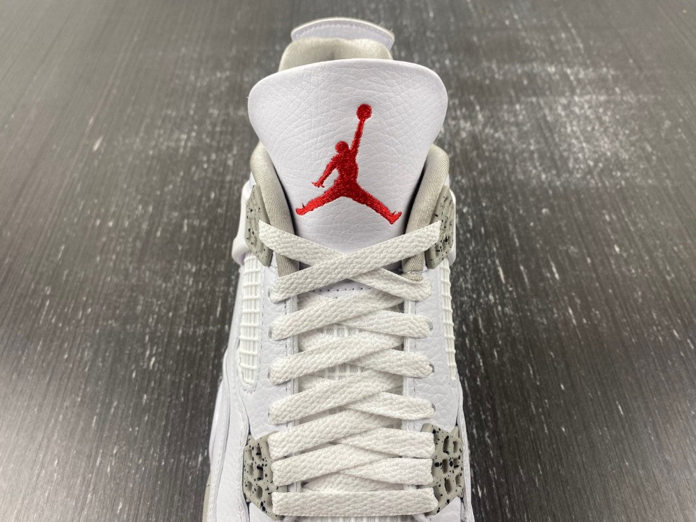 Air Jordan 4 Retro "White Oreo"