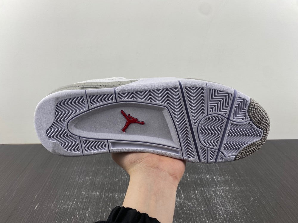 Air Jordan 4 Retro "White Oreo"