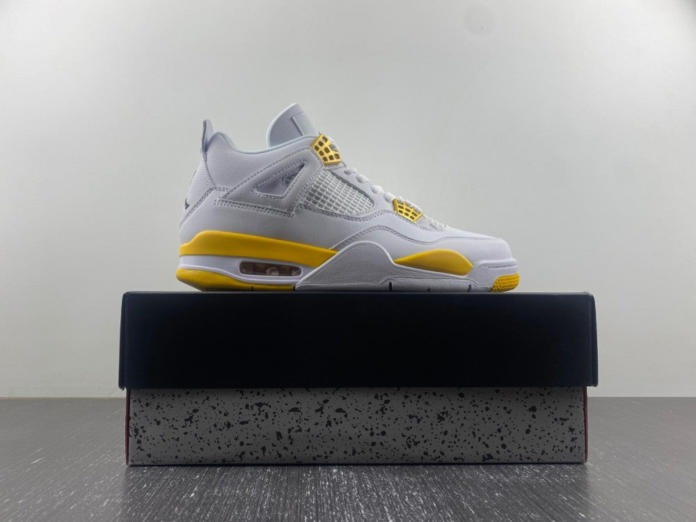 Air Jordan 4 Retro "Vivid Sulfur"
