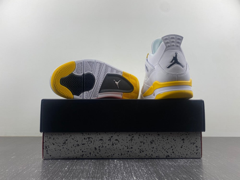 Air Jordan 4 Retro "Vivid Sulfur"