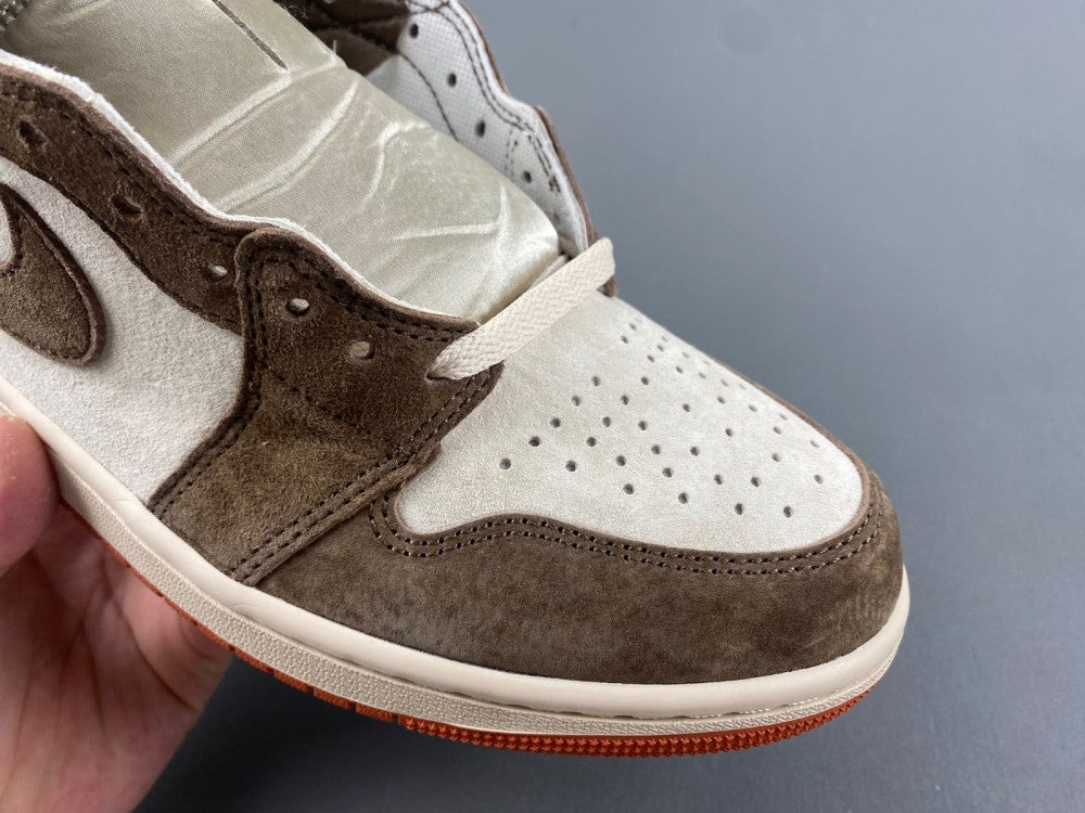 Air Jordan 1 High OG "Dusted Clay"