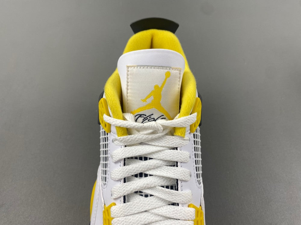Air Jordan 4 Retro "Vivid Sulfur"