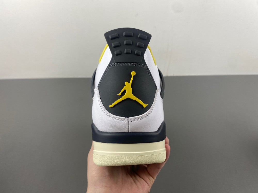 Air Jordan 4 Retro "Vivid Sulfur"