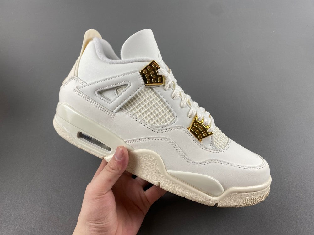 Air Jordan 4 Retro "Metallic Gold"