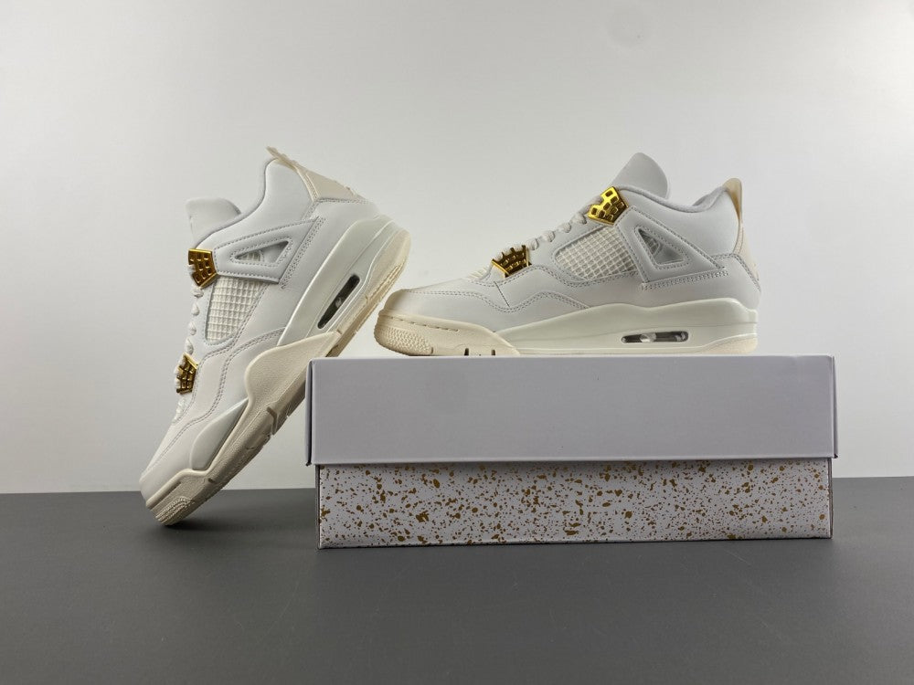 Air Jordan 4 Retro "Metallic Gold"