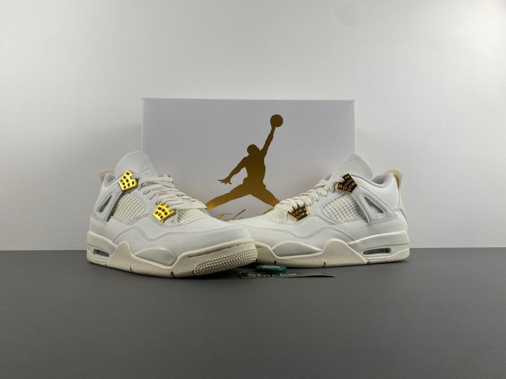 Air Jordan 4 Retro "Metallic Gold"