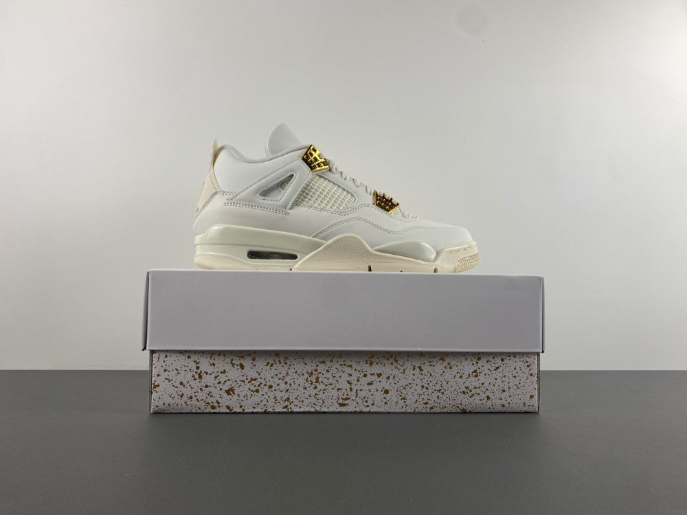 Air Jordan 4 Retro "Metallic Gold"