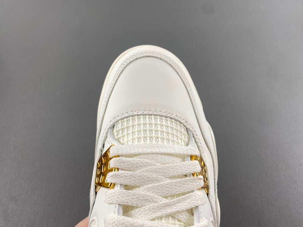 Air Jordan 4 Retro "Metallic Gold"