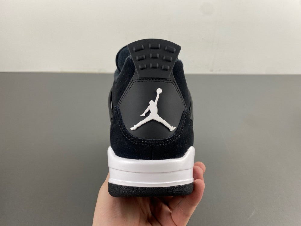 Air Jordan 4 Retro "White Thunder"
