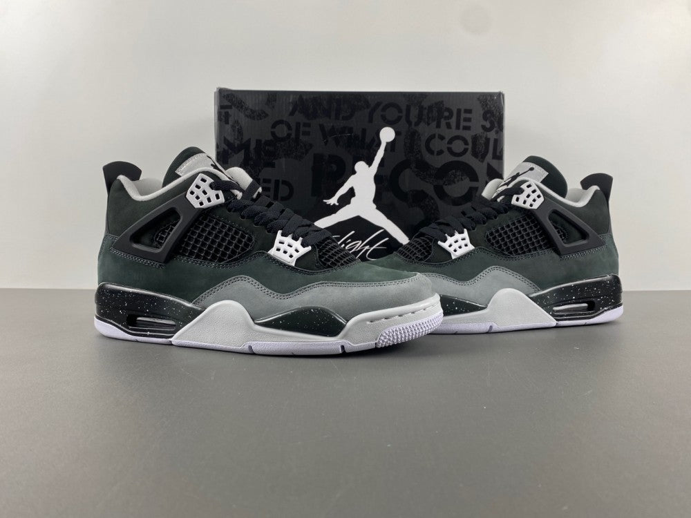 Air Jordan 4 Retro "Fear"