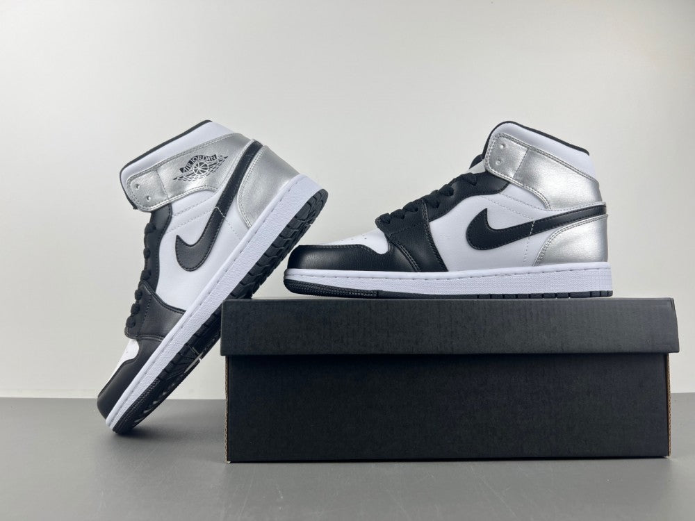 Air Jordan 1 High 'Silver Toe'