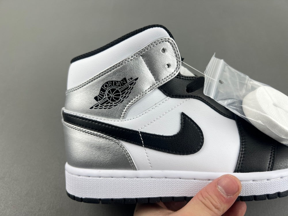 Air Jordan 1 High 'Silver Toe'