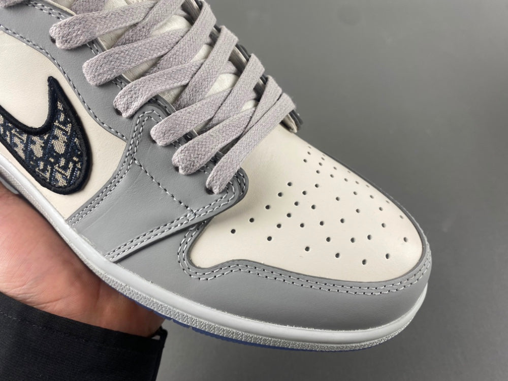 Air Jordan 1 High OG X Dior