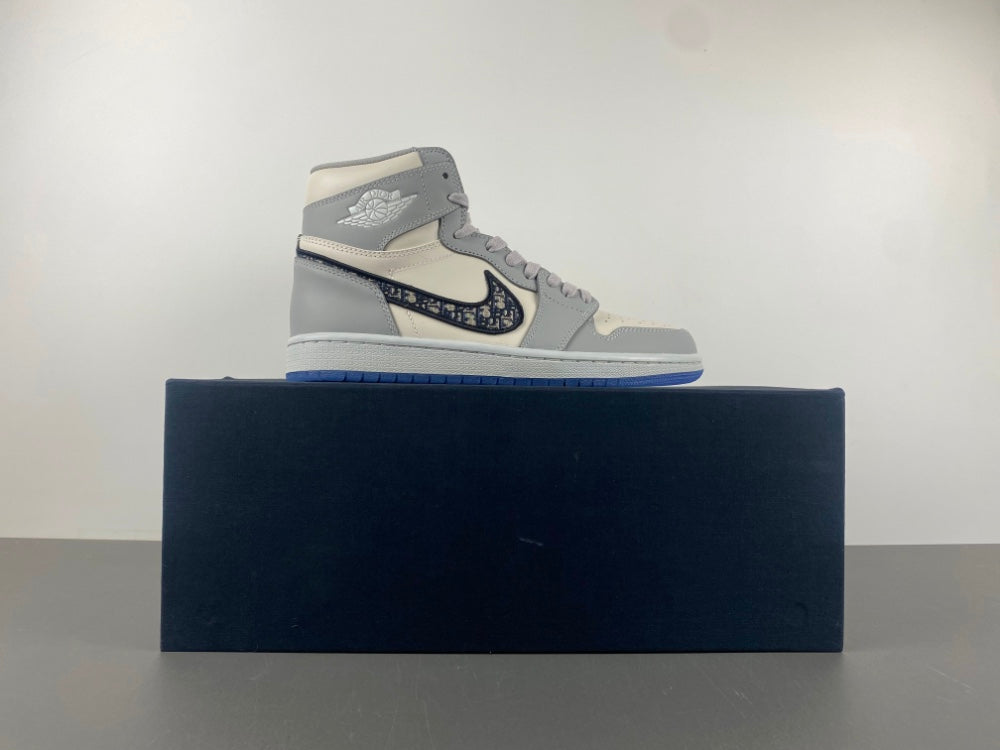 Air Jordan 1 High OG X Dior