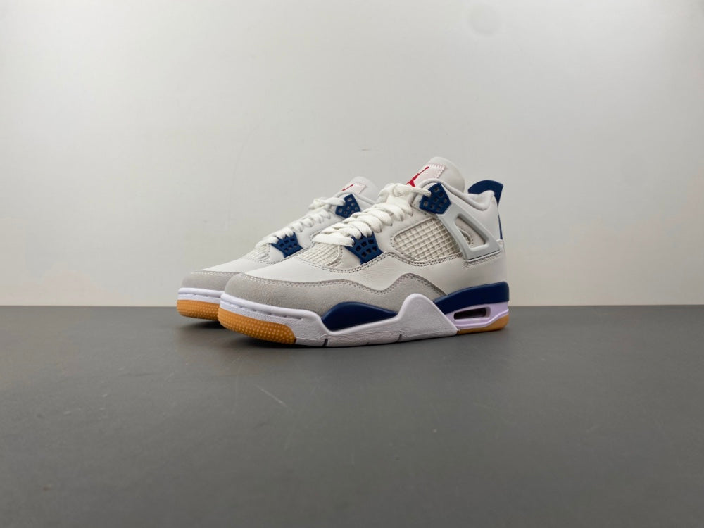 Air Jordan 4 Retro SP  "Summit White Navy"