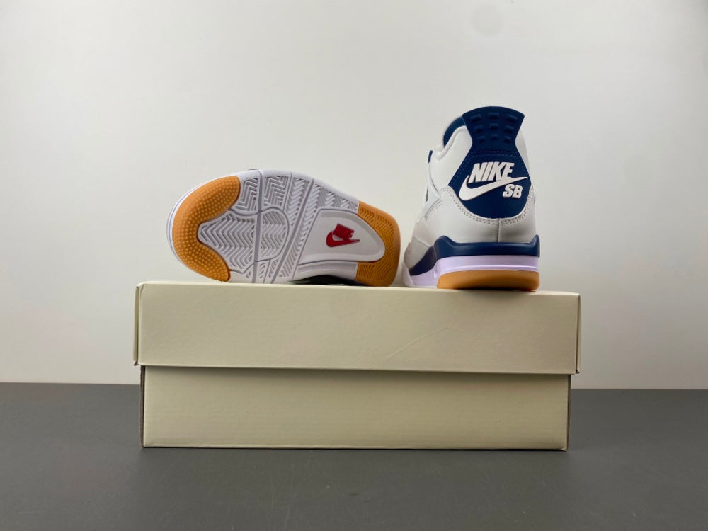 Air Jordan 4 Retro SP  "Summit White Navy"