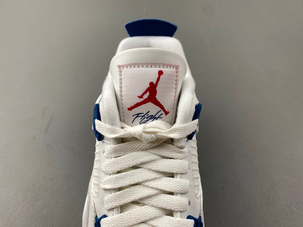 Air Jordan 4 Retro SP  "Summit White Navy"