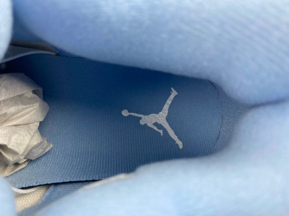 Air Jordan 4 Retro "Forget Me Not"