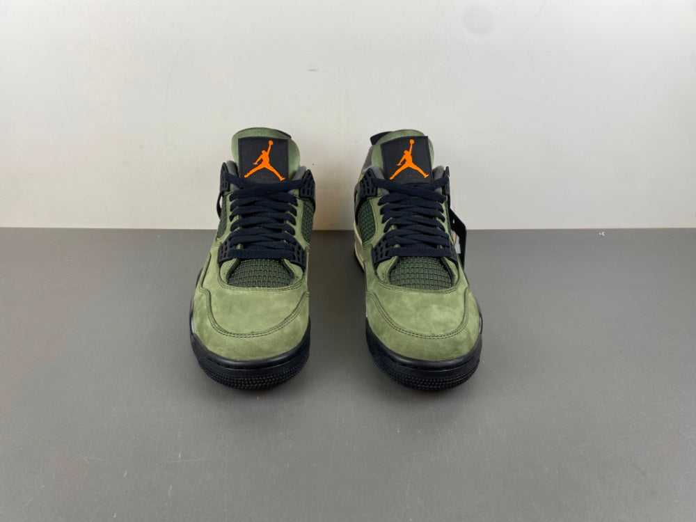 Air Jordan 4 Retro OG SP x Undefeated