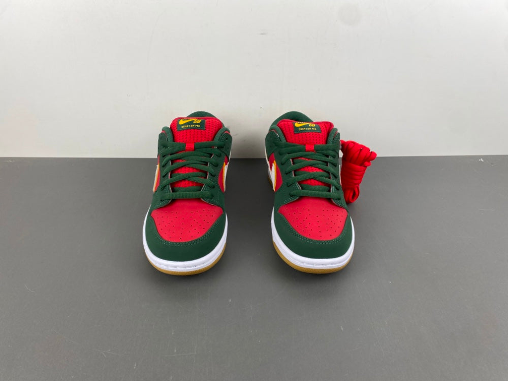 Nike SB Dunk Low Pro PRM "Seattle Supersonics"