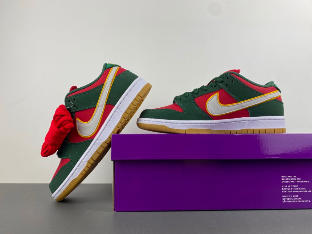 Nike SB Dunk Low Pro PRM "Seattle Supersonics"
