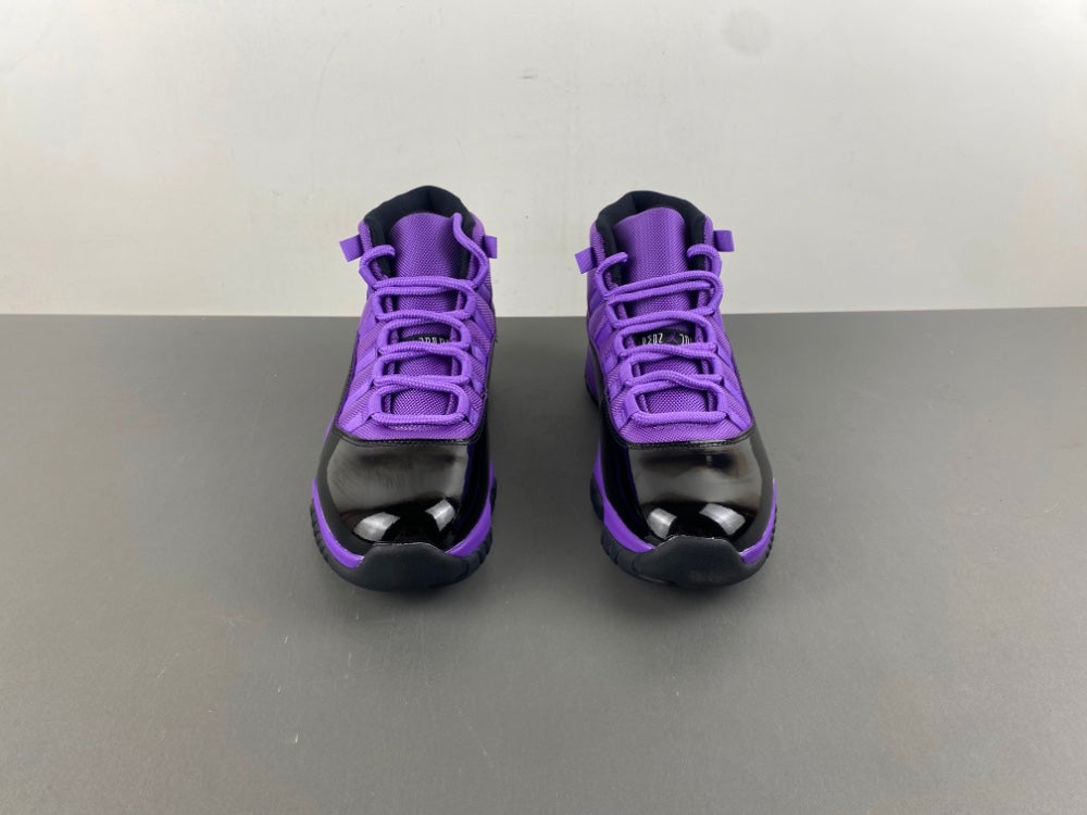 Air jordan 11 Black and Purple