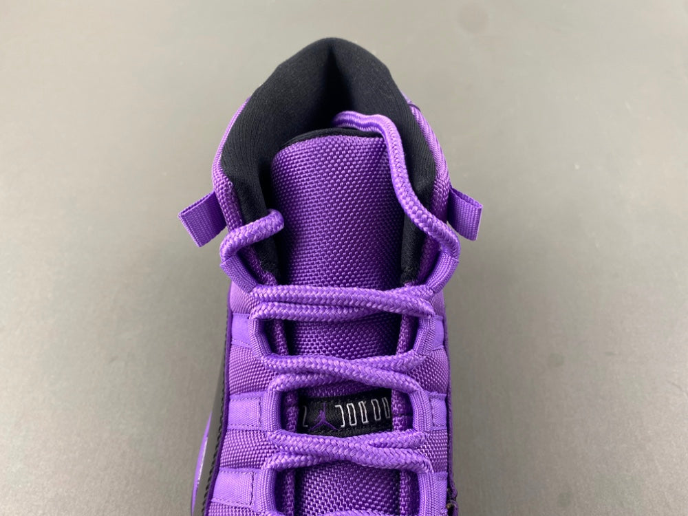 Air jordan 11 Black and Purple