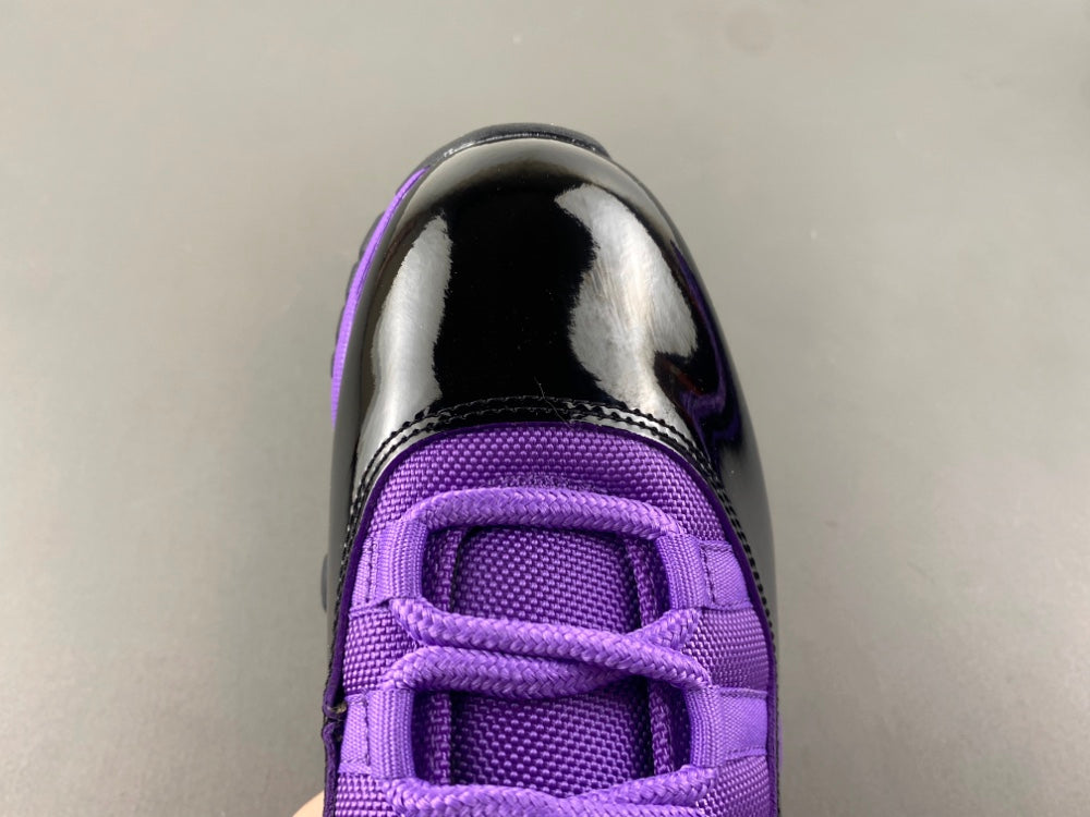 Air jordan 11 Black and Purple