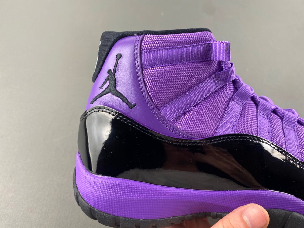Air jordan 11 Black and Purple