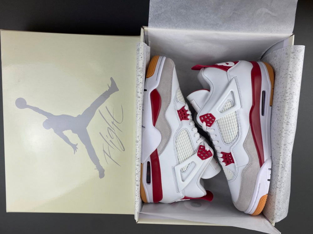Air Jordan 4 Retro SP "Varsity Red"
