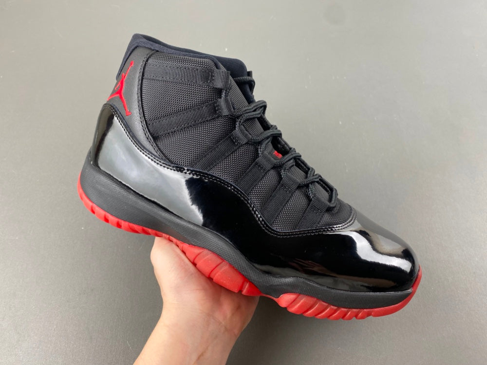 Air Jordan 11 Retro "Playoffs Bred"