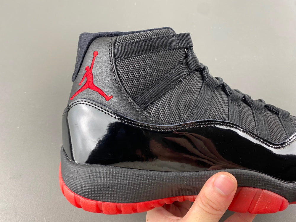 Air Jordan 11 Retro "Playoffs Bred"