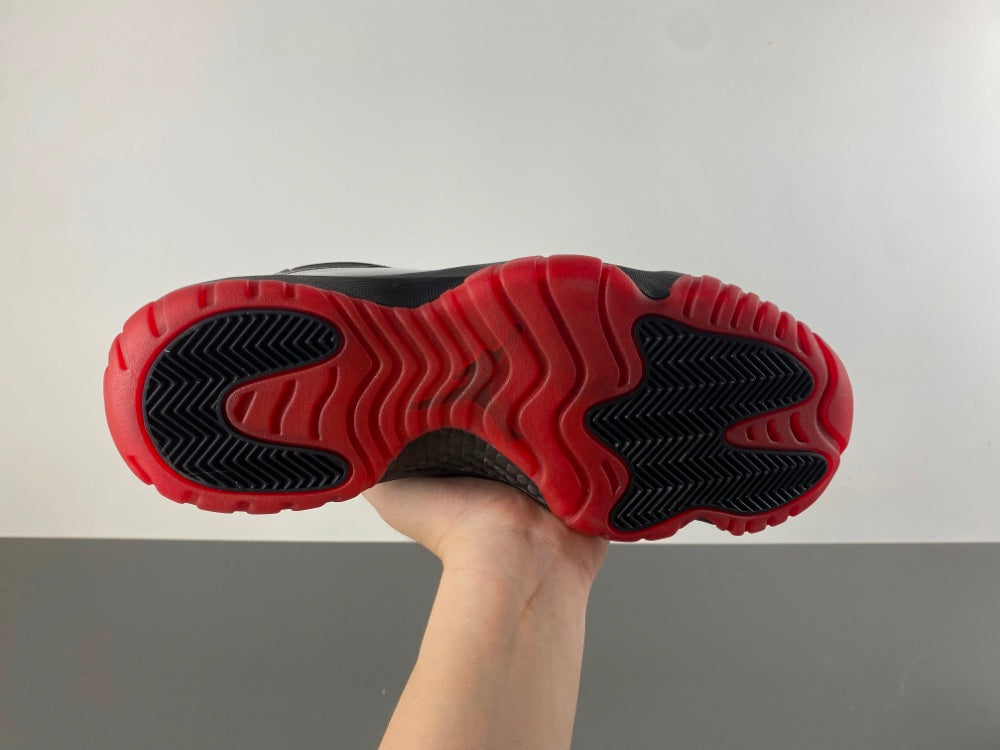 Air Jordan 11 Retro "Playoffs Bred"