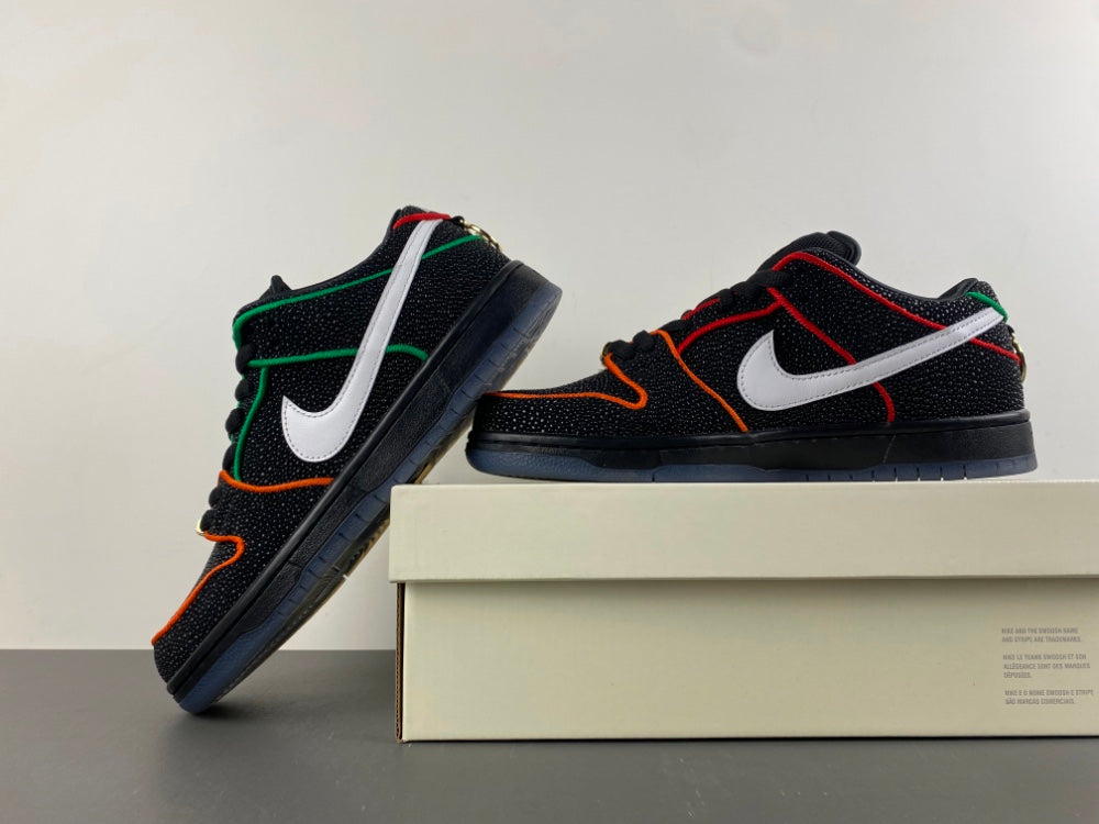 Nike SB Dunk Low Bronx Girls Skate