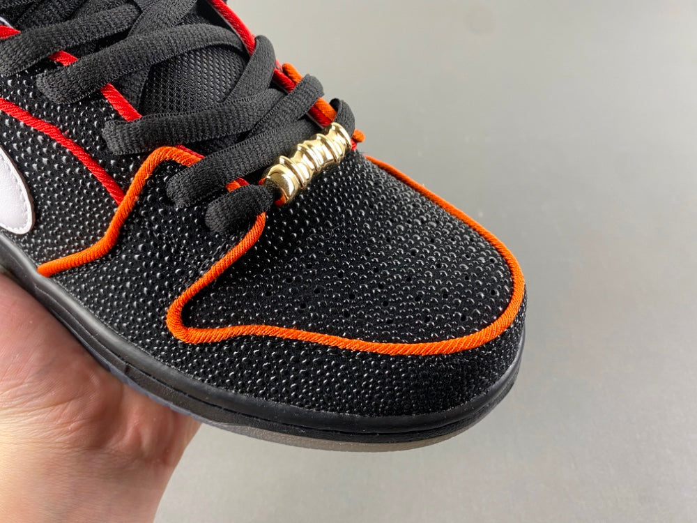 Nike SB Dunk Low Bronx Girls Skate