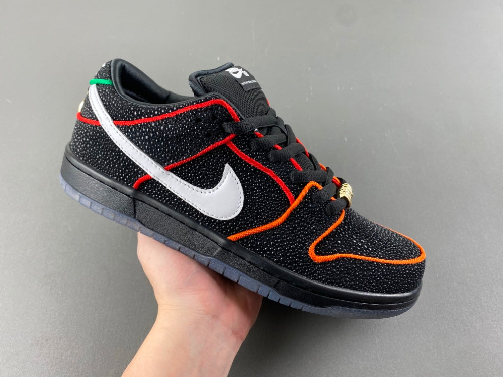 Nike SB Dunk Low Bronx Girls Skate