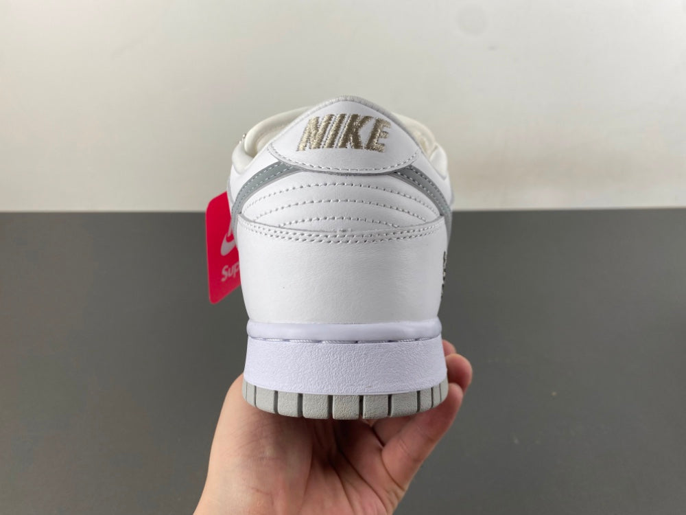 Nike SB Dunk Low Supreme 94 White/Metallic Silver