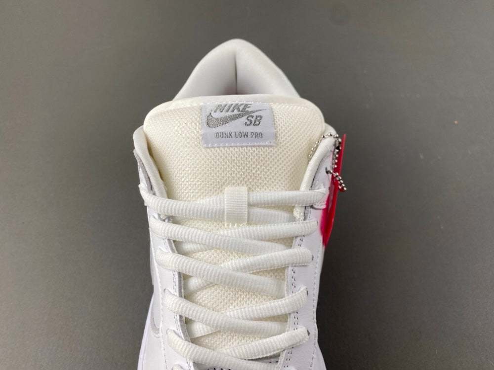 Nike SB Dunk Low Supreme 94 White/Metallic Silver