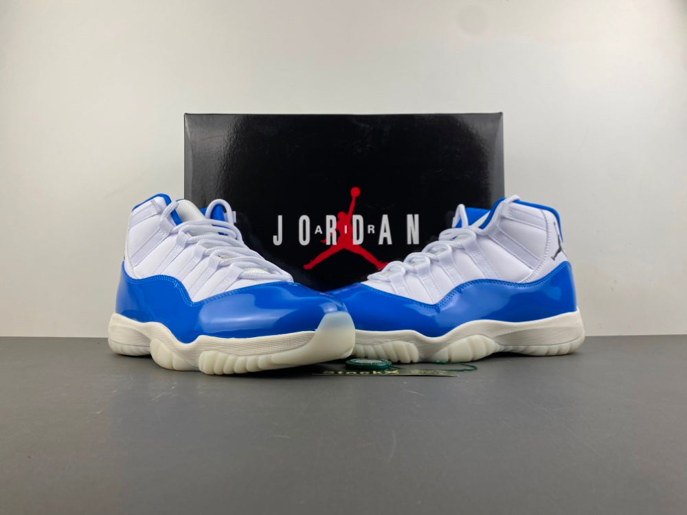 Air Jordan Retro 11 "Royal Blue Charol"